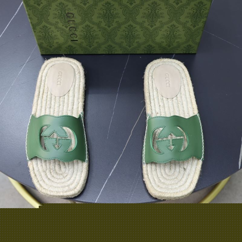 G*u*i slippers